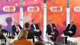 Wirtschaftspressekonferenz ISM und ProSweets Cologne 2025,  v.l.n.rr.: Gerald Böse, Vorsitzender der Geschäftsführung der Koelnmesse GmbH, Bastian Fassin, Vorsitzender AISM und Vorsitzender BDSI, Ulrich Zuenelli, Stellvertretender Vorsitzender des AISM